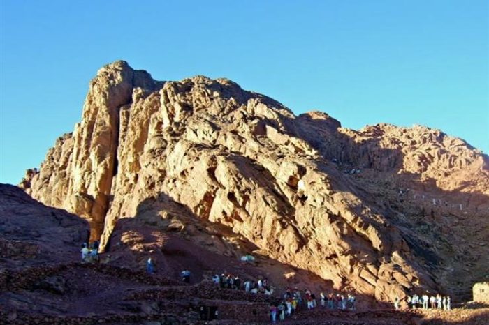 Гора Моисея из Шарм-эль-Шейха